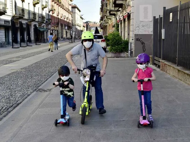Sì unanime della Camera all'assegno unico per i figli