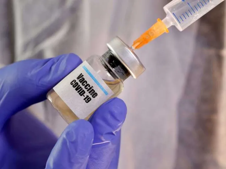 Vaccino, testare il virus su soggetti sani è il nodo etico