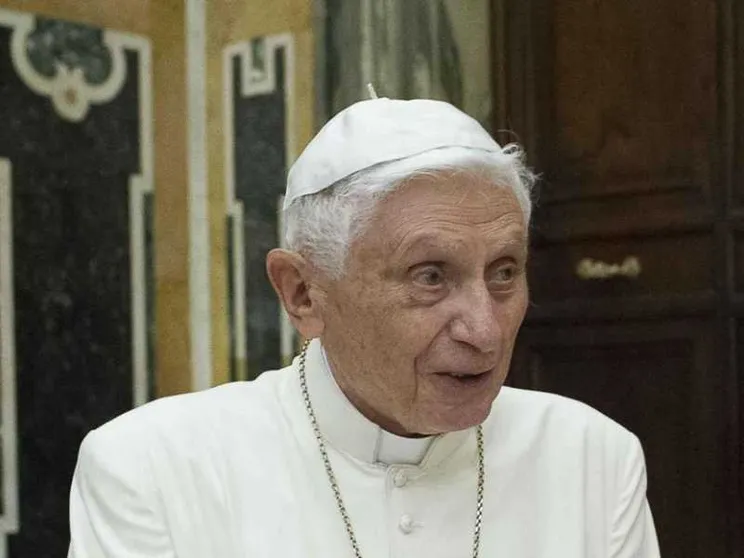 «Ratzinger malato, ma le condizioni di salute non destano preoccupazione»