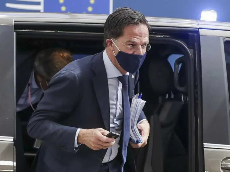 Adesso è Rutte il leader in difficoltà: in Olanda il virus corre. Con la paura