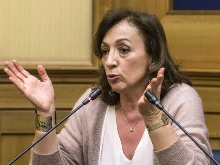 La sottosegretaria Zampa: «I migranti untori? Ecco i numeri reali»
