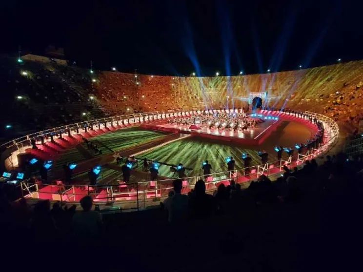 L’Arena anti-Covid incanta il pubblico. Con Puccini e le cannonate