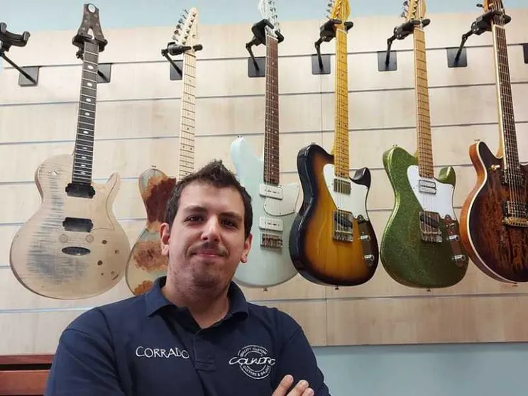 Le chitarre di Carpinteri nate sulle note di Brian May