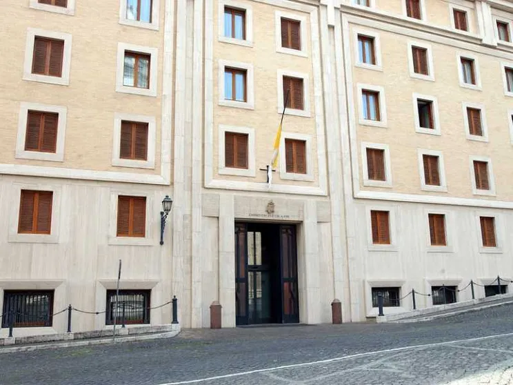 Coronavirus, positivo un residente a Casa Santa Marta