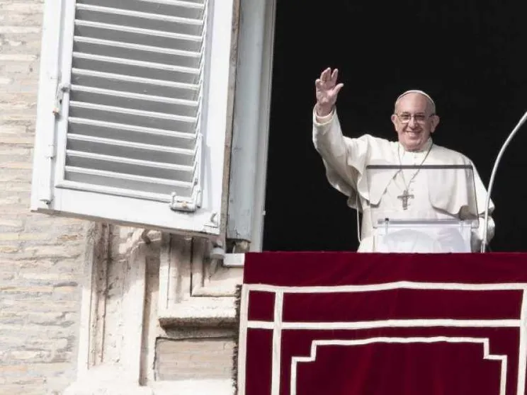 L'invito del Papa a pagare le tasse: «E' un dovere»