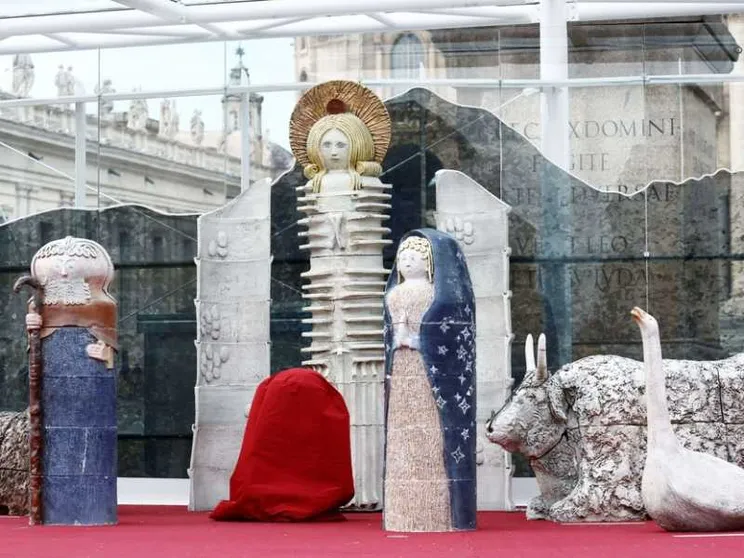 Da Greccio a piazza San Pietro, anche noi dentro il presepe