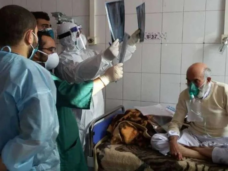 Afghanistan, tra attentati e taleban il Covid è il rischio che fa meno paura