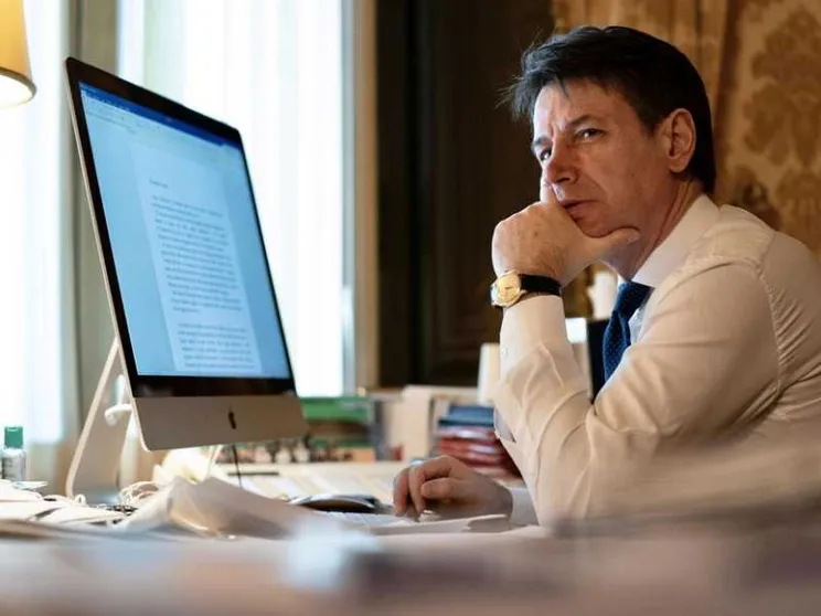 Conte e Renzi, ultima chiamata per il disgelo. M5s in fibrillazione