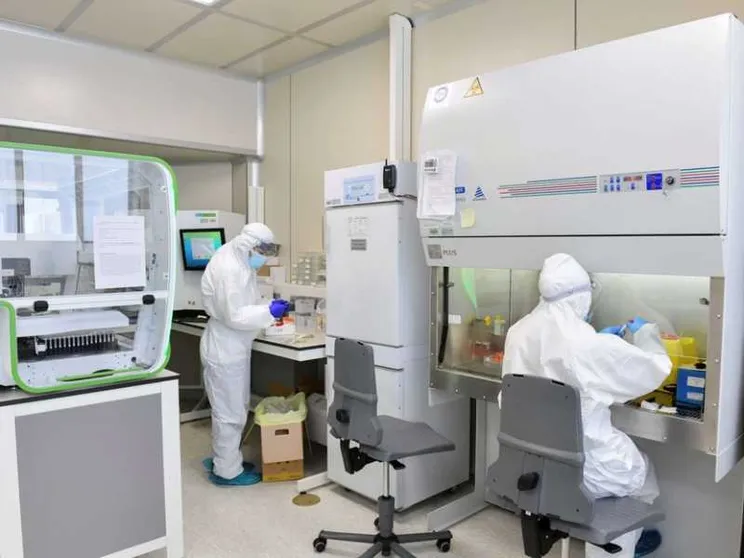 L’idea di produrre il vaccino in Italia: si può fare, ma servono soldi e tempo