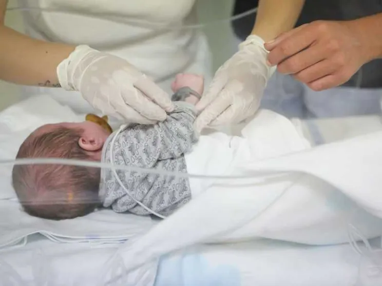 Storia di un abbandono, una culla termica e un neonato