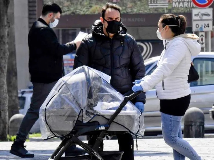 Nella crisi globale delle nascite l'Italia è a un bivio