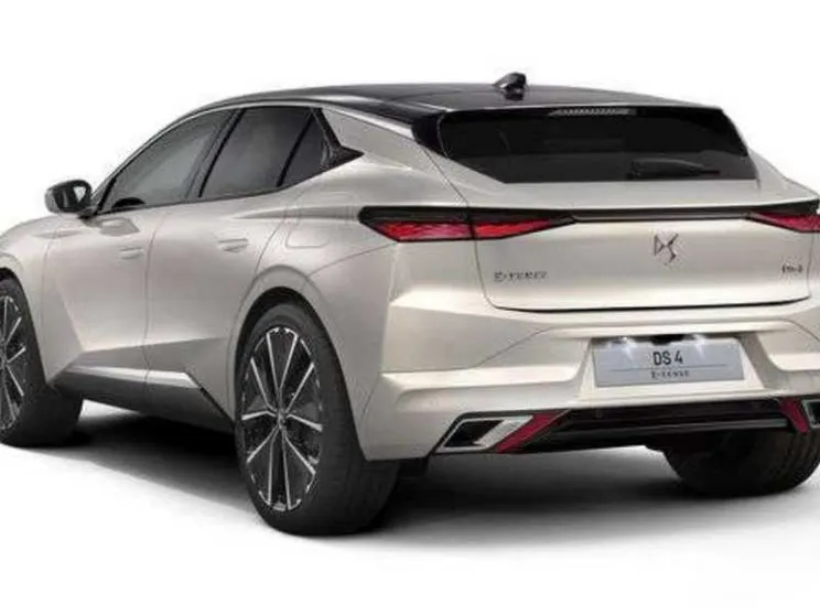 Nuova Ds4, l'ibrida con fascino francese