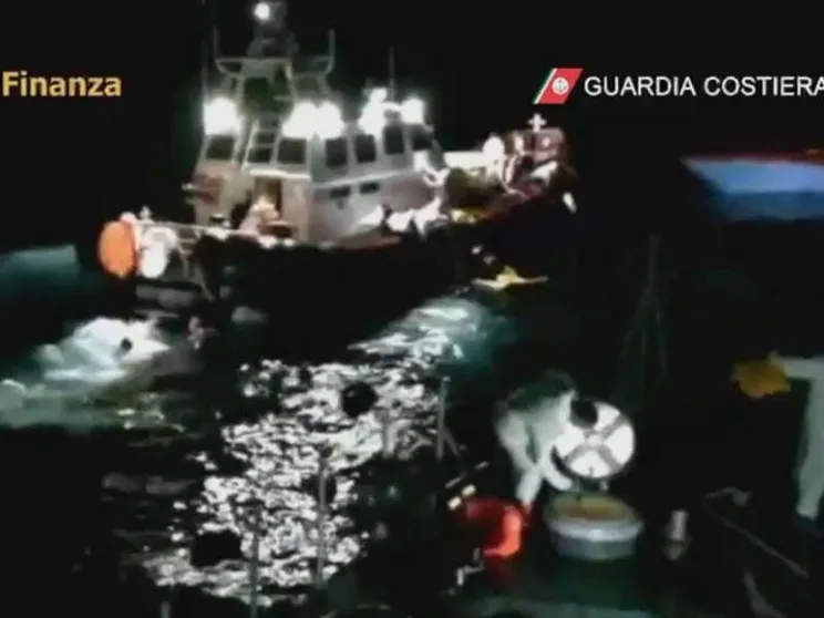 Scomparse 90 persone. Cresce il caos in mare e anche nella Libia contesa