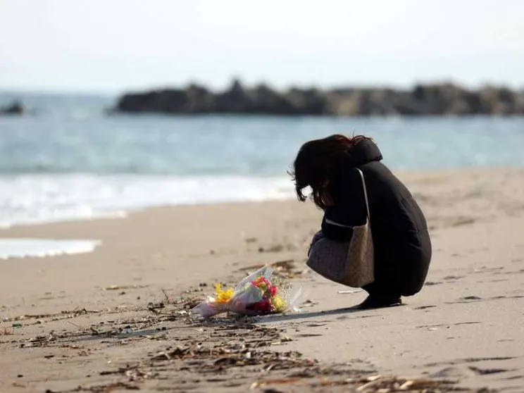Da 7 anni s'immerge cercando la moglie scomparsa nello tsunami