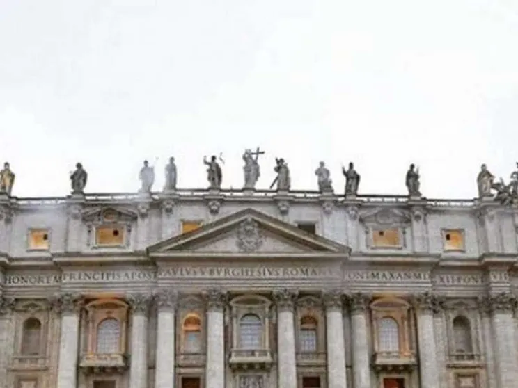 Papa Francesco accetta la rinuncia del vescovo Cuenca Revuelta. Coprì abusi