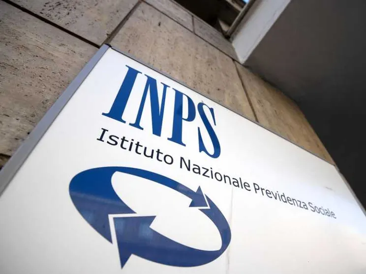 Pensioni dei sacerdoti, l'Inps insiste. Ma le norme dicono altro