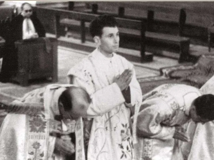 Simoni e quelle messe da carcerato con briciole e acini d'uva