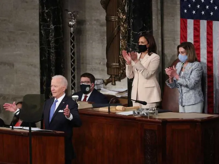 I primi 100 giorni di Biden alla Casa Bianca: ecco il piano per le famiglie