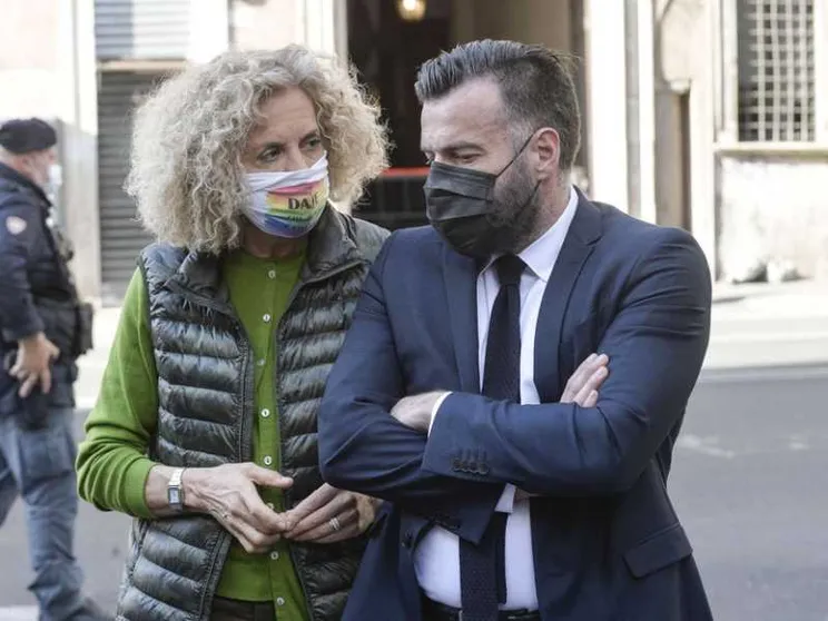 Ddl Zan: cosa prevede e le critiche: identità di genere e libertà di opinione