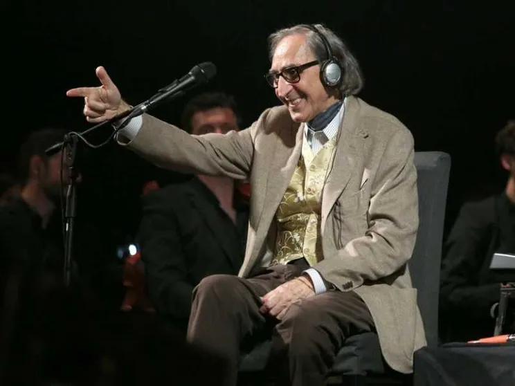 Le 5 canzoni indimenticabili di Franco Battiato
