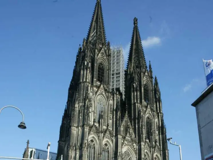 Visita apostolica a Colonia su abusi e insabbiamenti