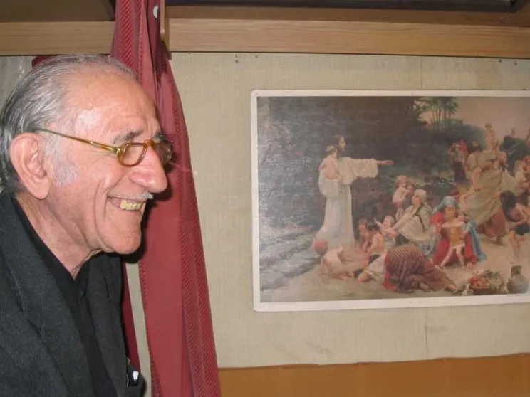 Nomade per il Vangelo: addio a don Mario Riboldi, prete degli zingari