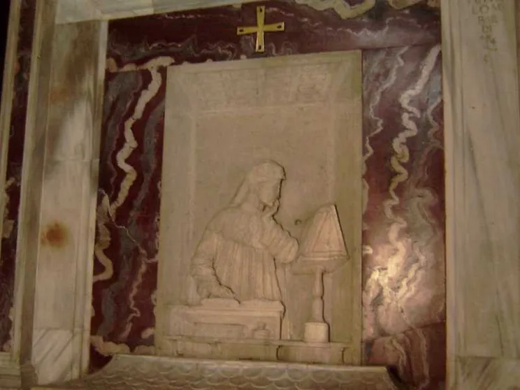 Il prete podista che prega con Dante