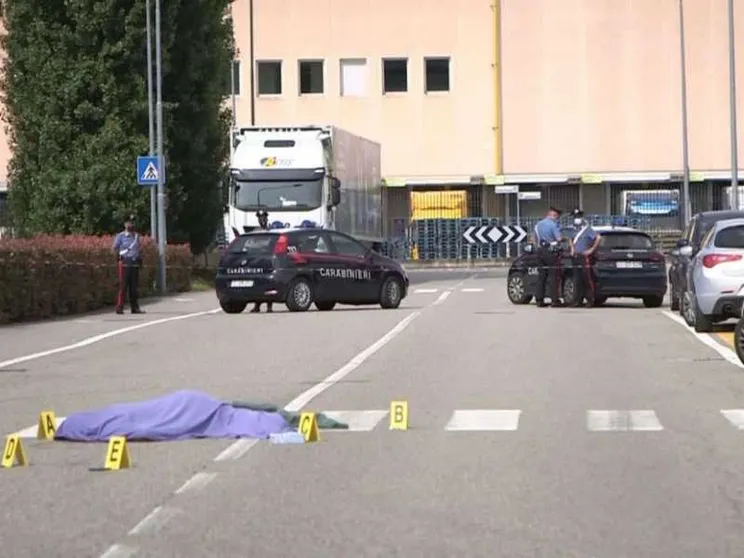 Sindacalista travolto e ucciso, si scatena la protesta