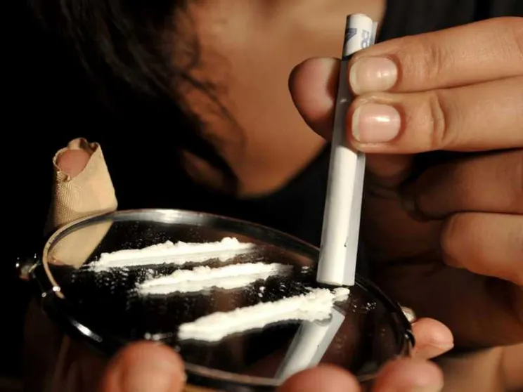 La droga arriva a casa: chi sono i giovani tossicodipendenti