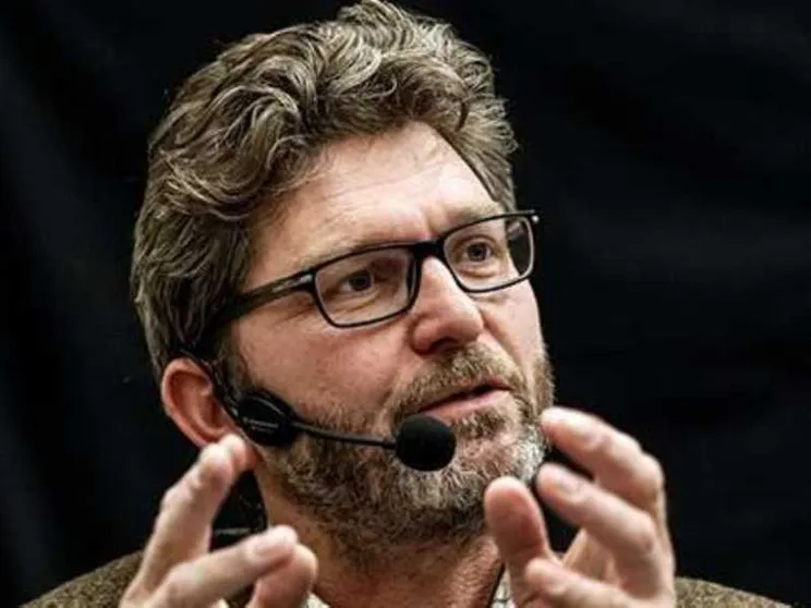 Birgisson: «La mia Islanda mette alla prova la ragione»