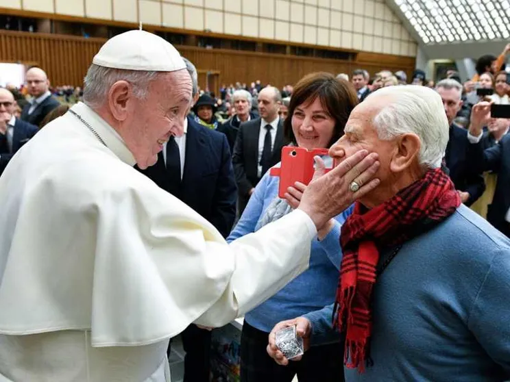 La Giornata dei nonni voluta dal Papa: il programma, il significato