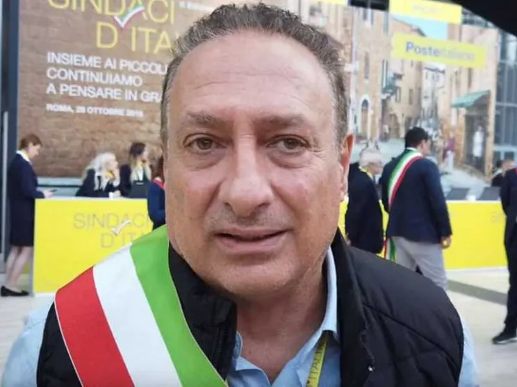 L'accusa del sindaco di Grotteria. "E' stato un attacco terroristico"