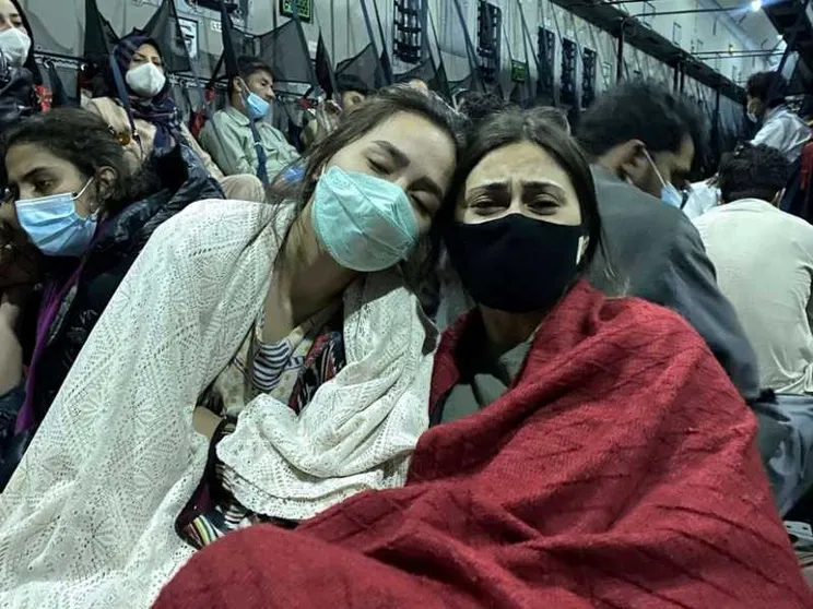 La fotografa fuggita a Parigi: «L'Afghanistan non c'è più»