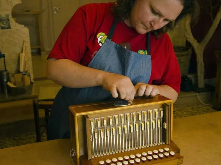 Melodia di una storia familiare nella fisarmonica di Francesca