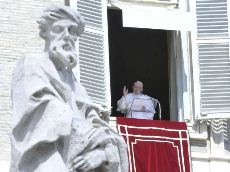 Il Papa: servire chi è ai margini senza cercare gratificazioni personali