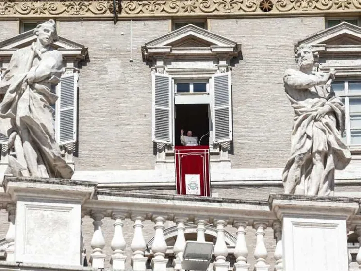 Francesco: la fede senza carità è incompleta e rende tristi