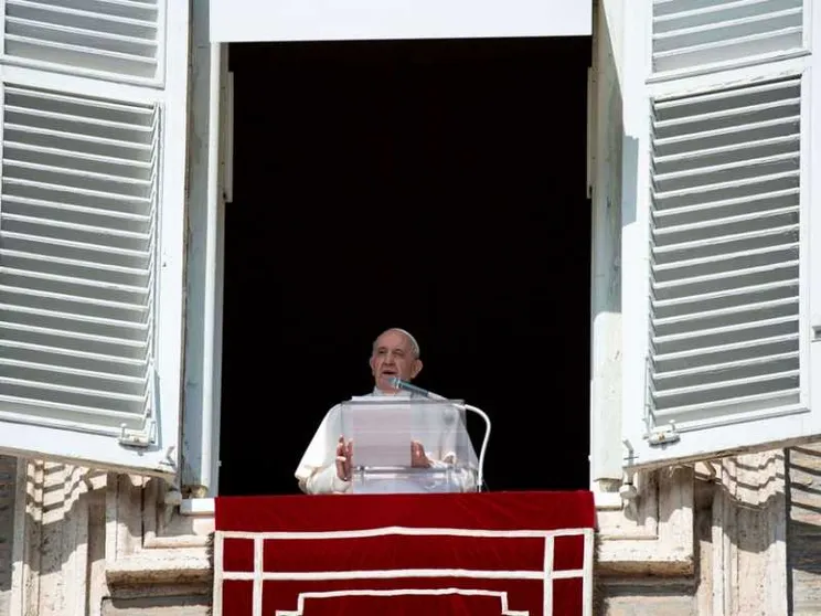 Il Papa: "Aiutiamo i rifugiati in Libia, sento le loro grida"