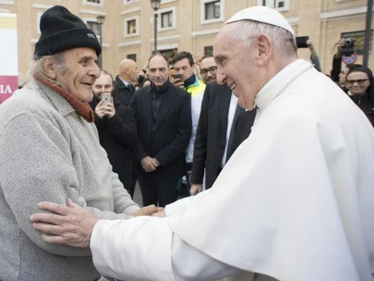 Il Papa ad Assisi con 500 poveri di tutta Europa / Il programma