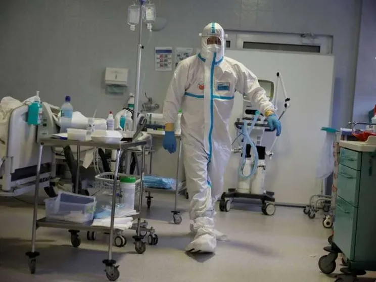 Singapore: i no vax si pagheranno le cure. In Austria 403 in terapia intensiva