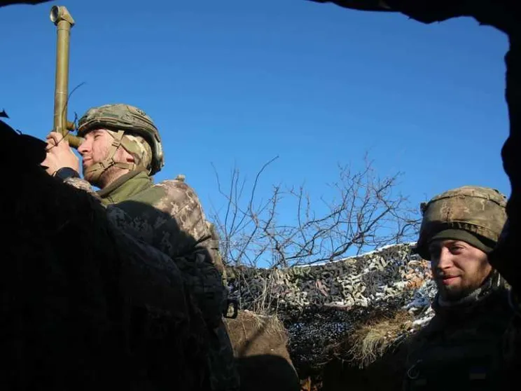 «Ucraina, 175 mila russi al confine. Pronti a invasione a inizio anno»