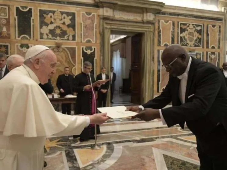 Papa Francesco: l'accesso ai vaccini è una questione di giustizia