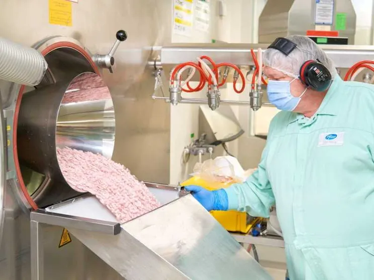 Pillole antivirali e un vaccino innovativo: le nuove armi contro il Sars-CoV-2