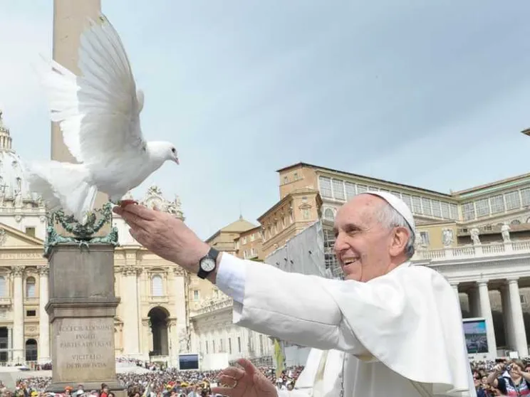 Papa Francesco: le tre vie per costruire la pace duratura
