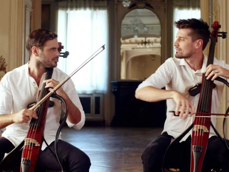 2Cellos: «Tour d'addio, amici per sempre»