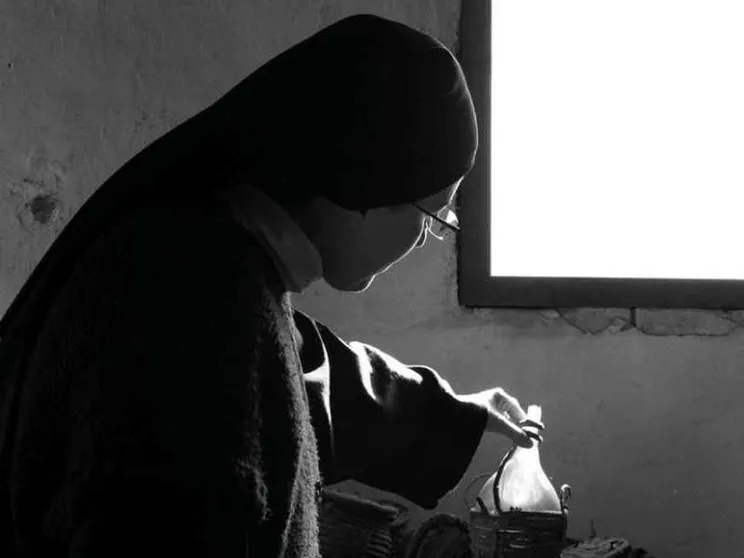 Un anno di clausura racchiuso in un calendario. Nel segno della speranza