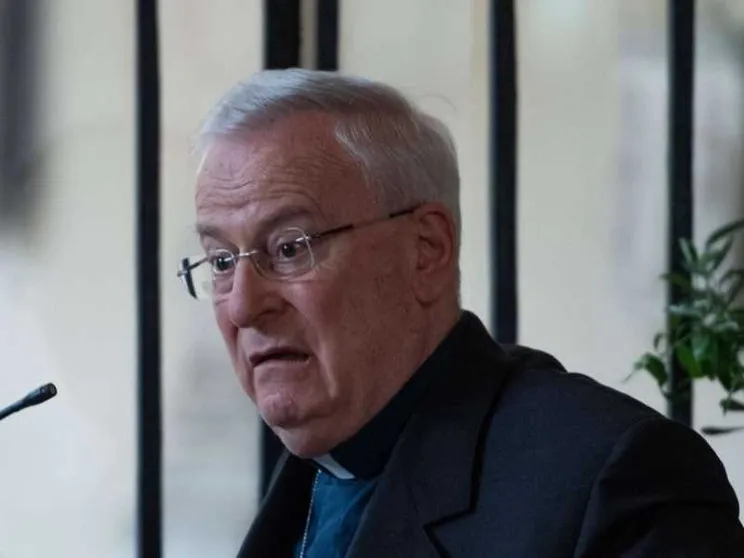 Il cardinale Bassetti costantemente monitorato. «Ha un lieve raffreddore»