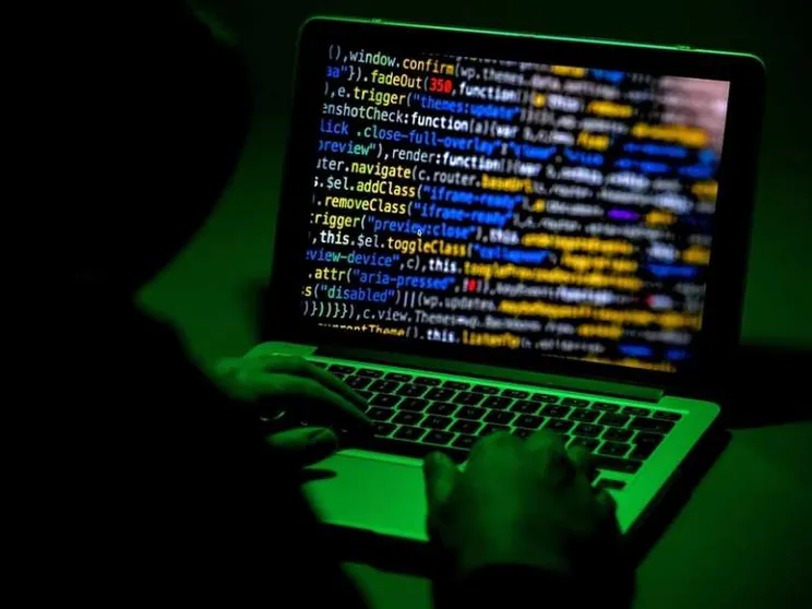 Pirati in rete e disinformazione. La guerra 'non lineare' di Mosca