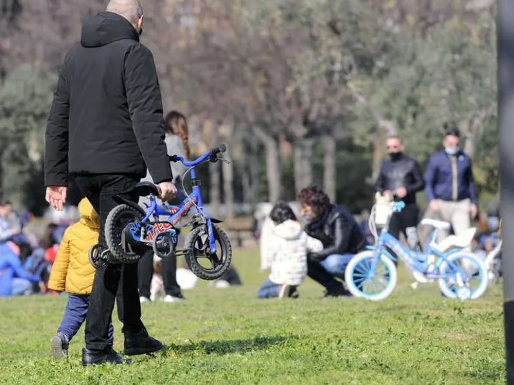 Perché investire nelle relazioni può portare più nascite e felicità