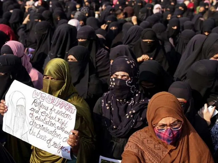 La rivolta dell'hijab arriva fino alla Corte Suprema