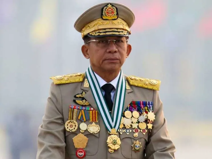 Myanmar, 60 anni all'insegna del potere dei militari (con una breve parentesi)